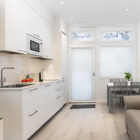 Santa Marina Apartamentuak Zarautz Buitenkant foto