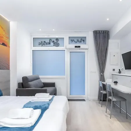 Santa Marina Apartamentuak Zarautz Buitenkant foto